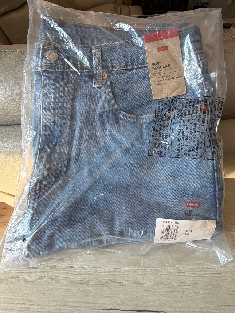 Levi's 505 Regular Men's Jeans in Medium Blue Denim